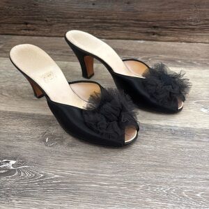 VTG Daniel Green Woman’s Boudoir Heels 3” Satin Shoes Embellish PeepToe B80 Sz 8